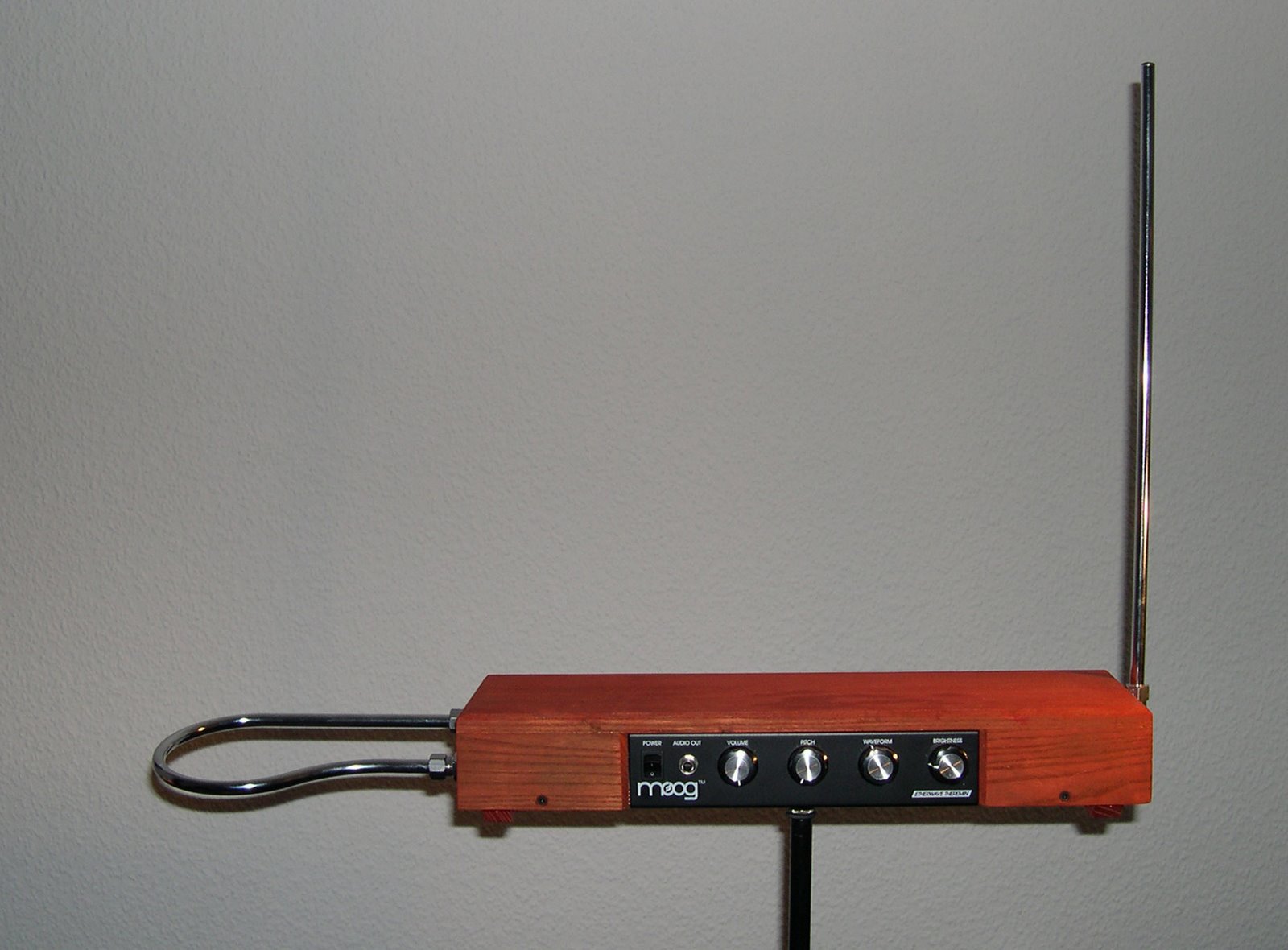 [Etherwave_Theremin_Kit.jpg]