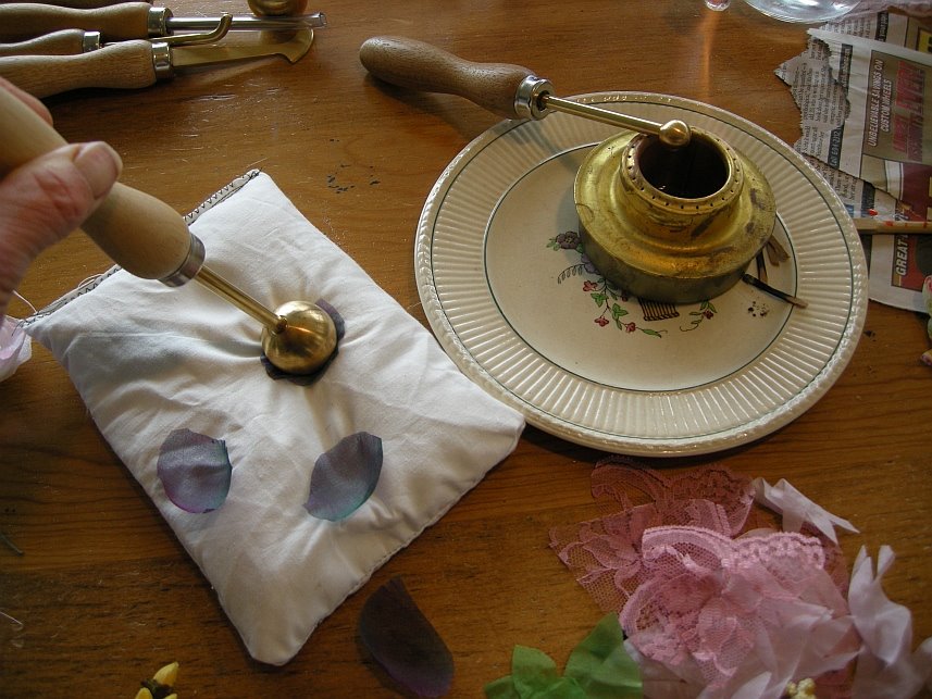 Millinery+Flowers+3.jpg (image)