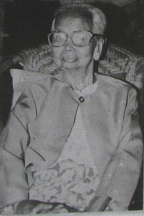 [daw+mya+yee+(KS)+(2).JPG]