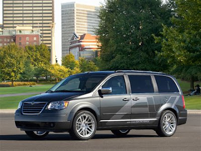 Chrysler Town and Country 2010 Wallpaper