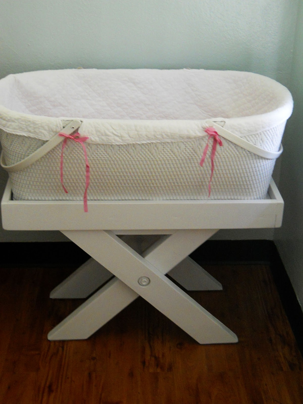 diy bassinet stand