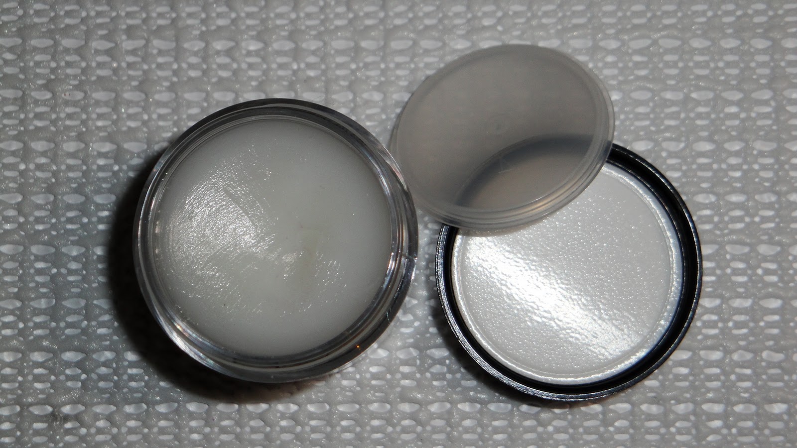 The Fancy Face M·A·C Mixing Mediums OVERVIEW