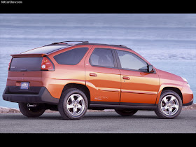 Pymokriwul 2002 Pontiac Aztek Interior