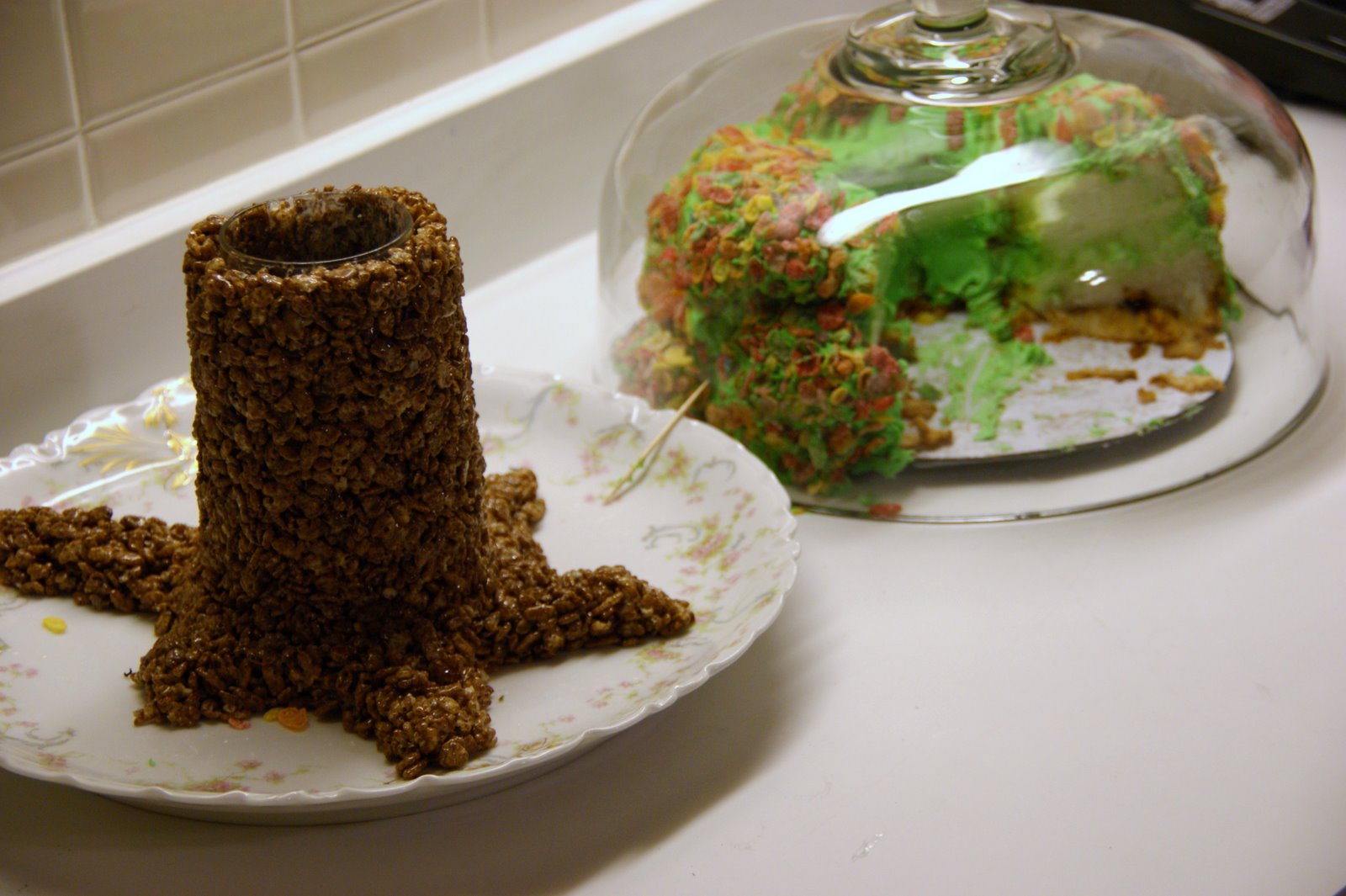 [Tree+Cake--eaten.JPG]