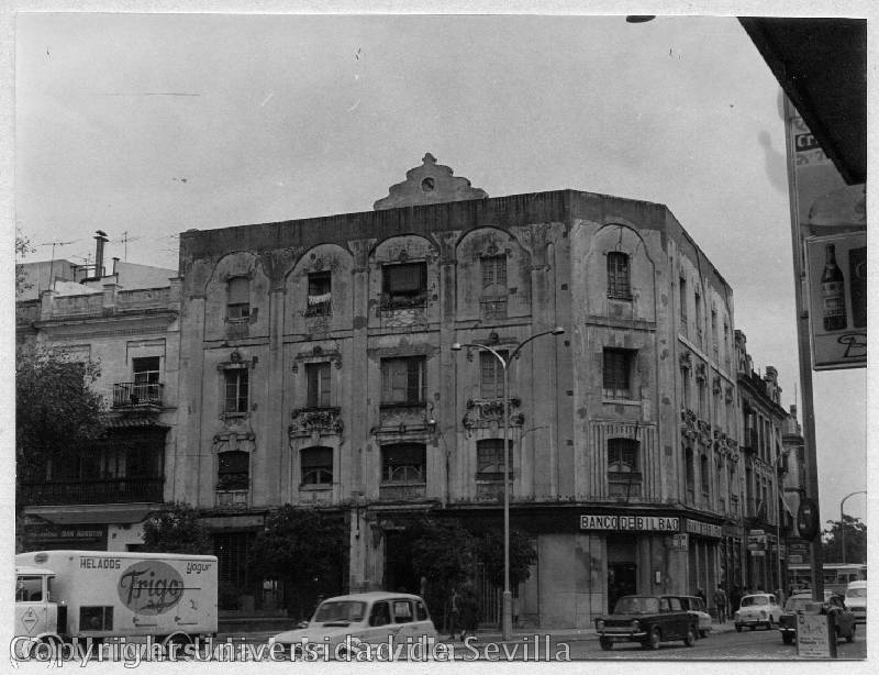 [plaza+san+agustin+2.jsp]