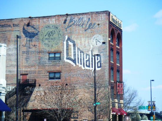 Old Buildings Pictures