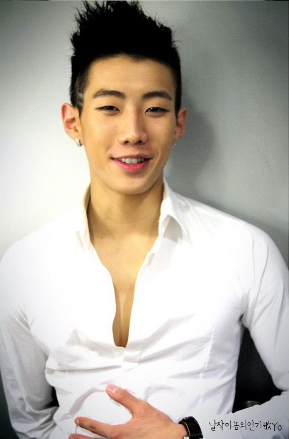 [2PMJaeBum-is-forever-the-leader-–-agrees-to-share-income-with-JaeBum.jpg]