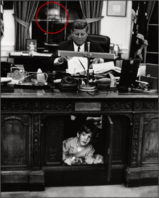 Ghost pictures.: PRESIDENT KENNEDY'S GHOST! (more info...)
