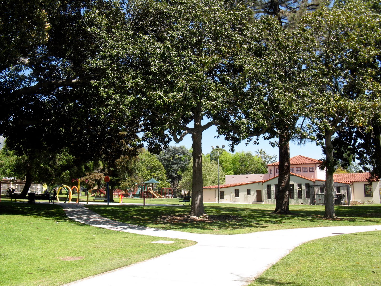 the sky is big in pasadena la pintoresca park
