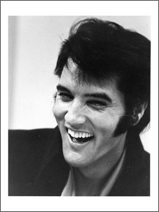 [p-collection-elvis-presley-laughing-9958916.jpg]