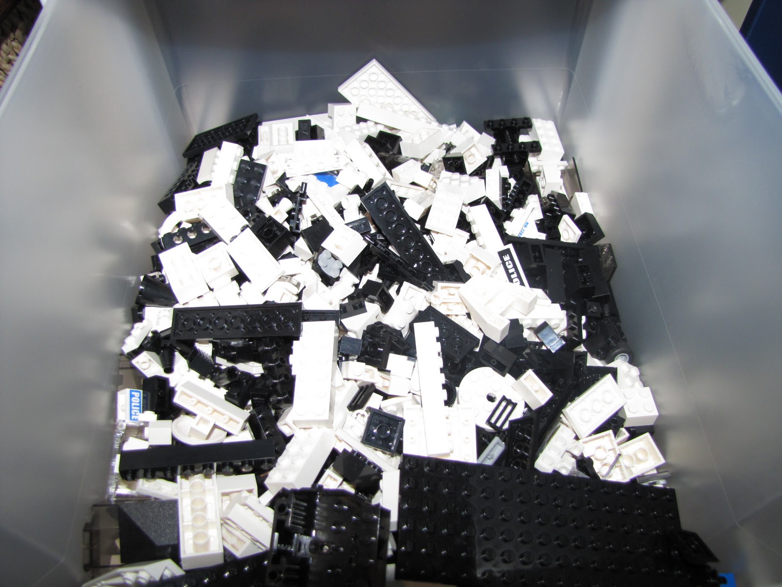 Sustainably Chic Designs LEGO Toy Organization