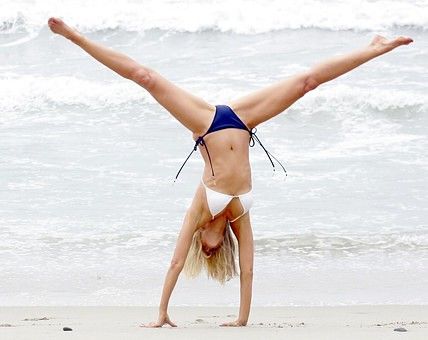 [marla-maples-bikini.jpg]