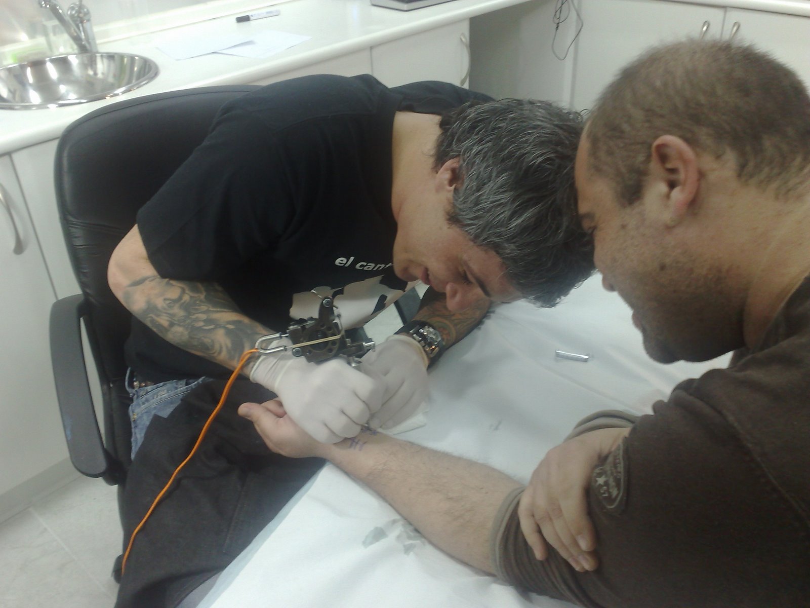 [mata+tattoo+leo.jpg]