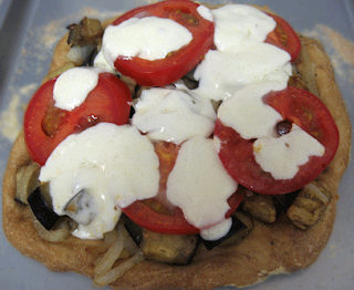 eggplant pizza with tomatoes and fresh mozzarella for weekend herb blogging