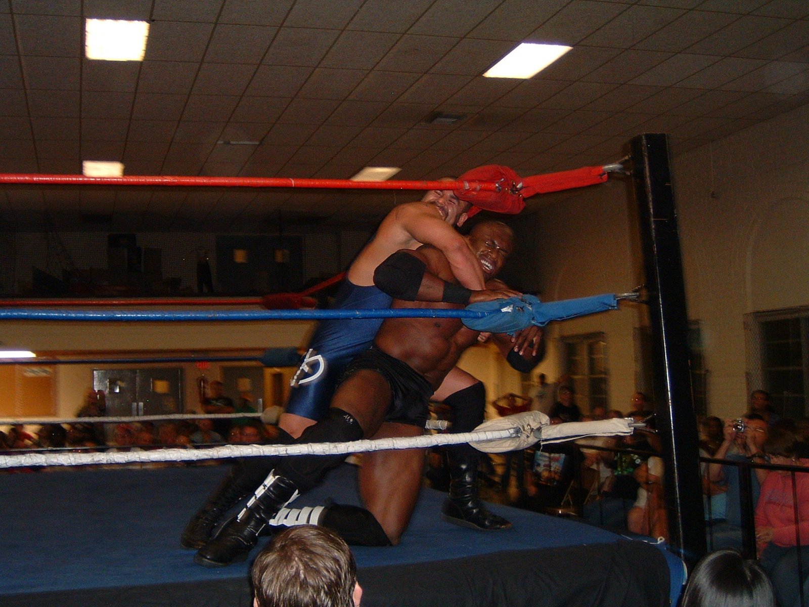 [wlw+bobby+Lashley+113.jpg]