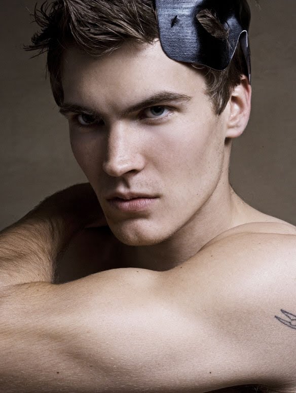 [Tanner+Sarff+by+Rick+Day+04.jpg]