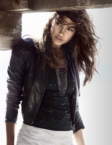 [ARMANI+EXCHANGE+Spring+2010+-+Matthew+Scrivens+14.jpg]