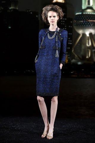 [CHANEL+Pre-Fall+2010++Paris-Shanghai+25.jpg]