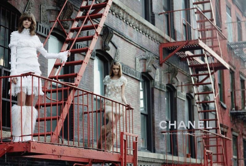 CHANEL F/W 10/11 Ad - Freja Beha Erichsen amp; Abbey Lee Kershaw amp; Brad Kroenig by Karl Lagerfeld freja beha chanel. CHANEL F/W 10/11 Ad - Freja Beha Erichsen amp; Abbey Lee Kershaw amp; Brad Kroenig by Karl Lagerfeld