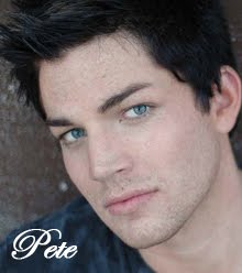 Megelevenedett tünd�rmese: 12....