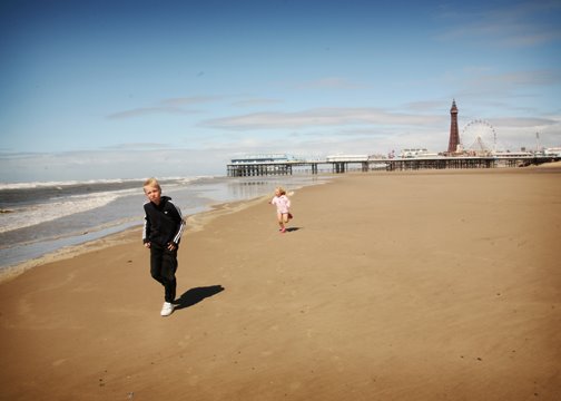 [0808_5026+low+res.jpg]