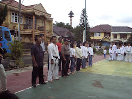Pengukuhan cabang khusus