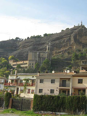 En Graus la catedral se apoya sobre la montaña