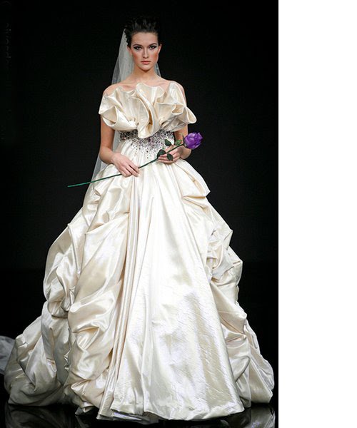 Noiva e o vestido romântico