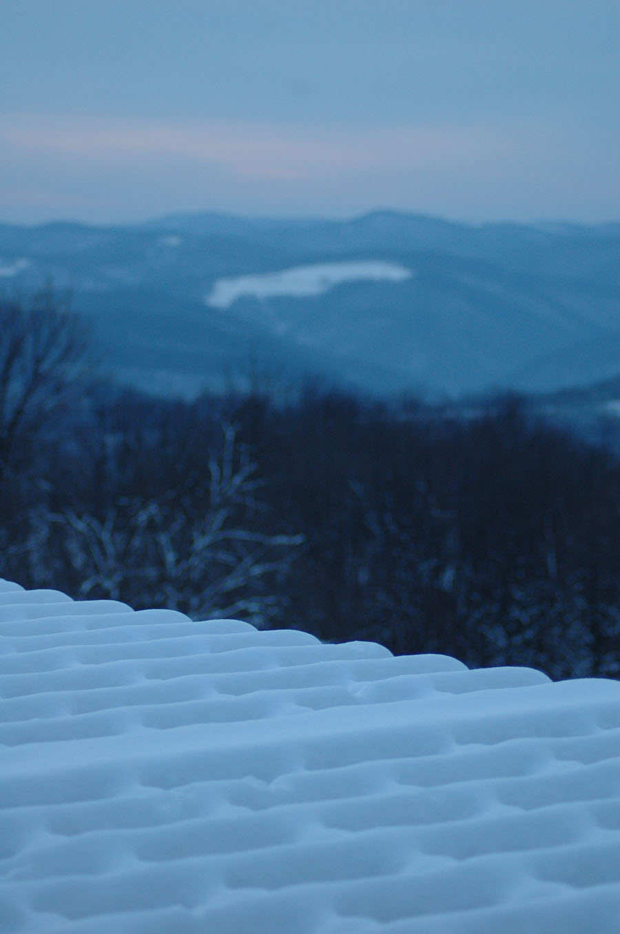 [snow+patterns+120509.jpg]