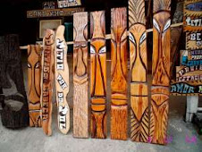 MÁSCARAS AFRICANAS EM MADEIRA R$ 40.00