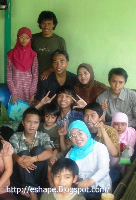 [lebaran+concat+08.JPG]