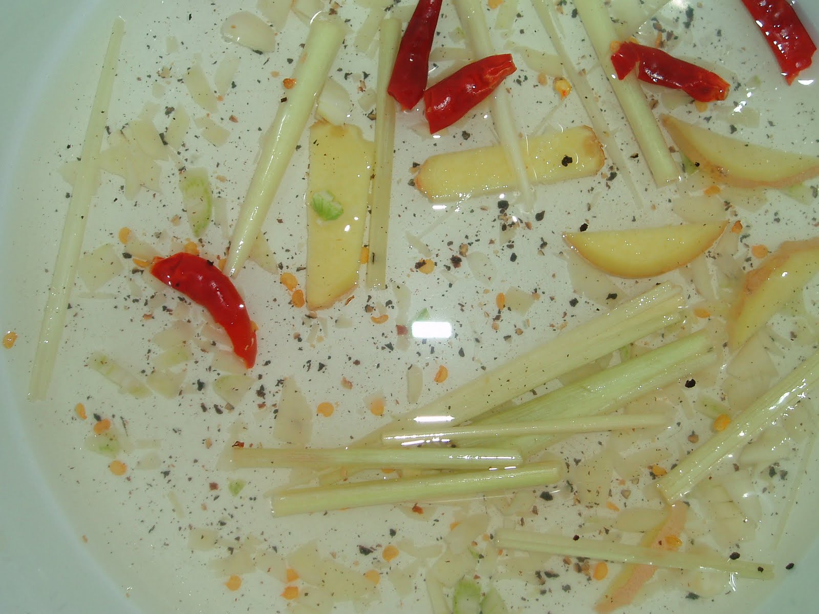 [vinegar+spices.JPG]