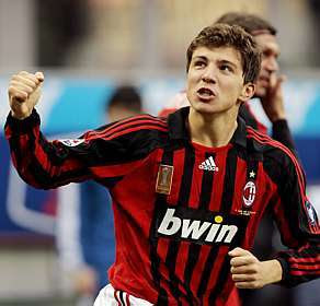 Alberto Paloschi Futuro da predestinato, come disse Ancelotti, per Alberto Paloschi?