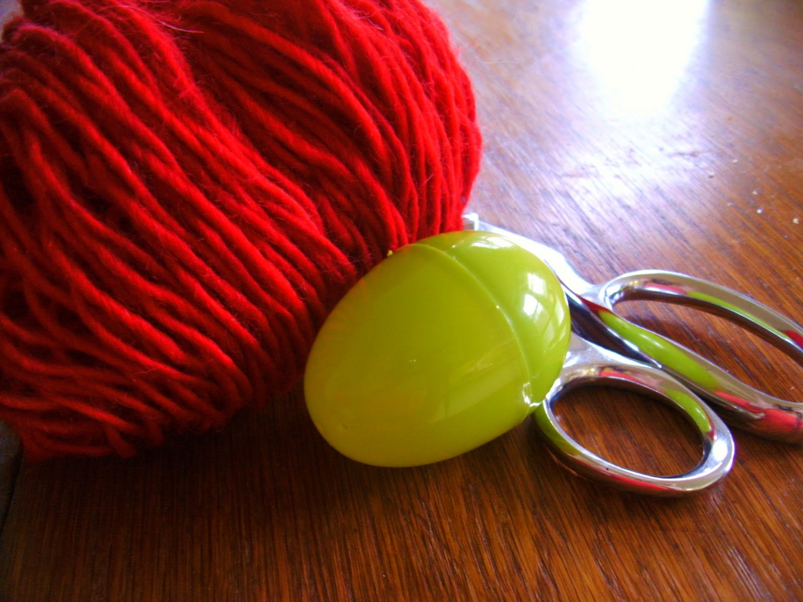 Sew Homegrown Handmade ornament tutorial and GIVEAWAY WINNER!!