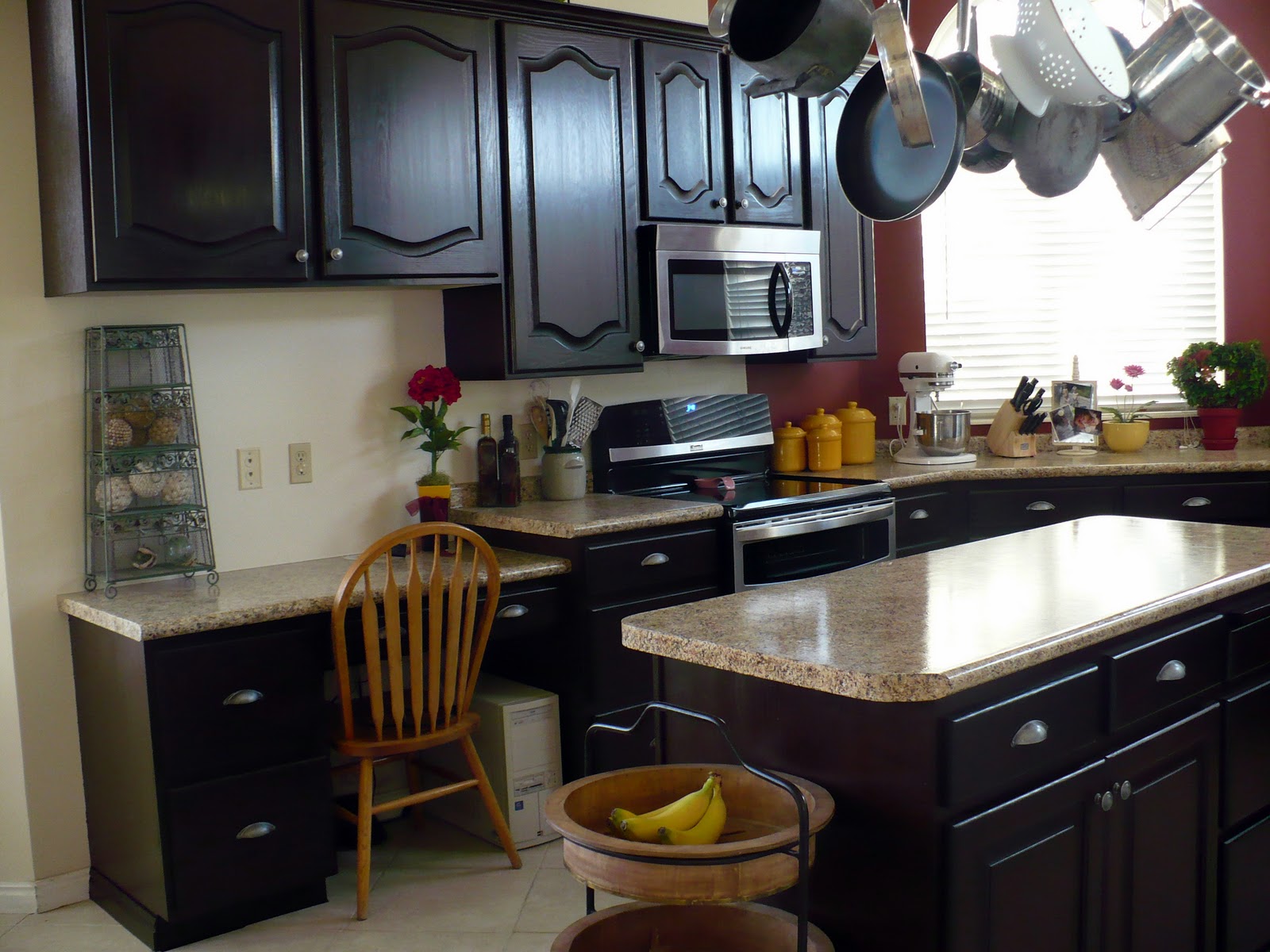 Can you paint laminate kitchen cabinets Pics of Painted Kitchen Cabinets with Granite Countertops