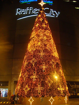 Singapore Fountain Pen: Singapore's Best Christmas Trees