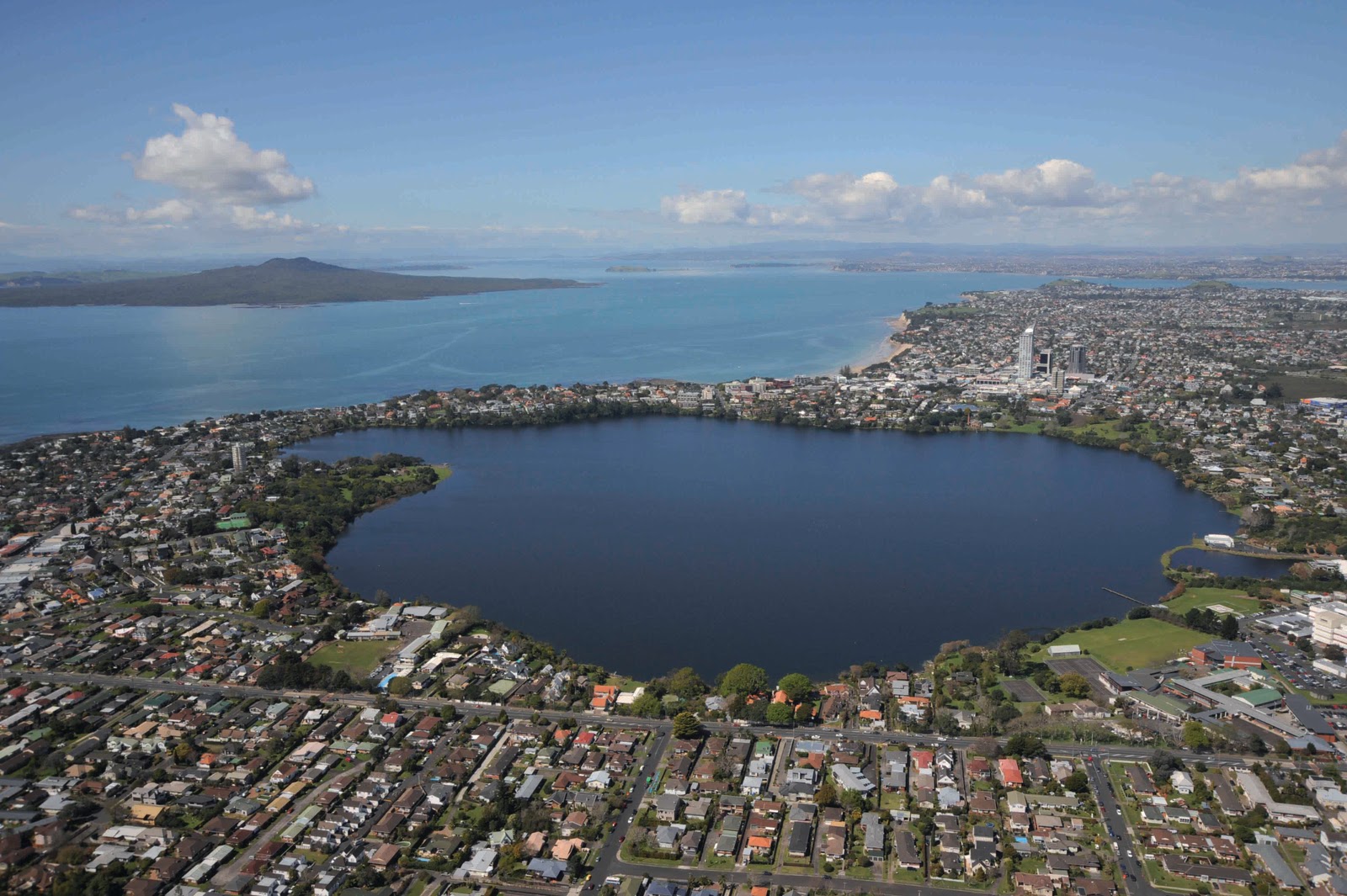 Nueva Zelanda 2.0 - topic para desahogar el hilo del viajero - Página 5 The+North+Shore+-+Lake+Pupuke