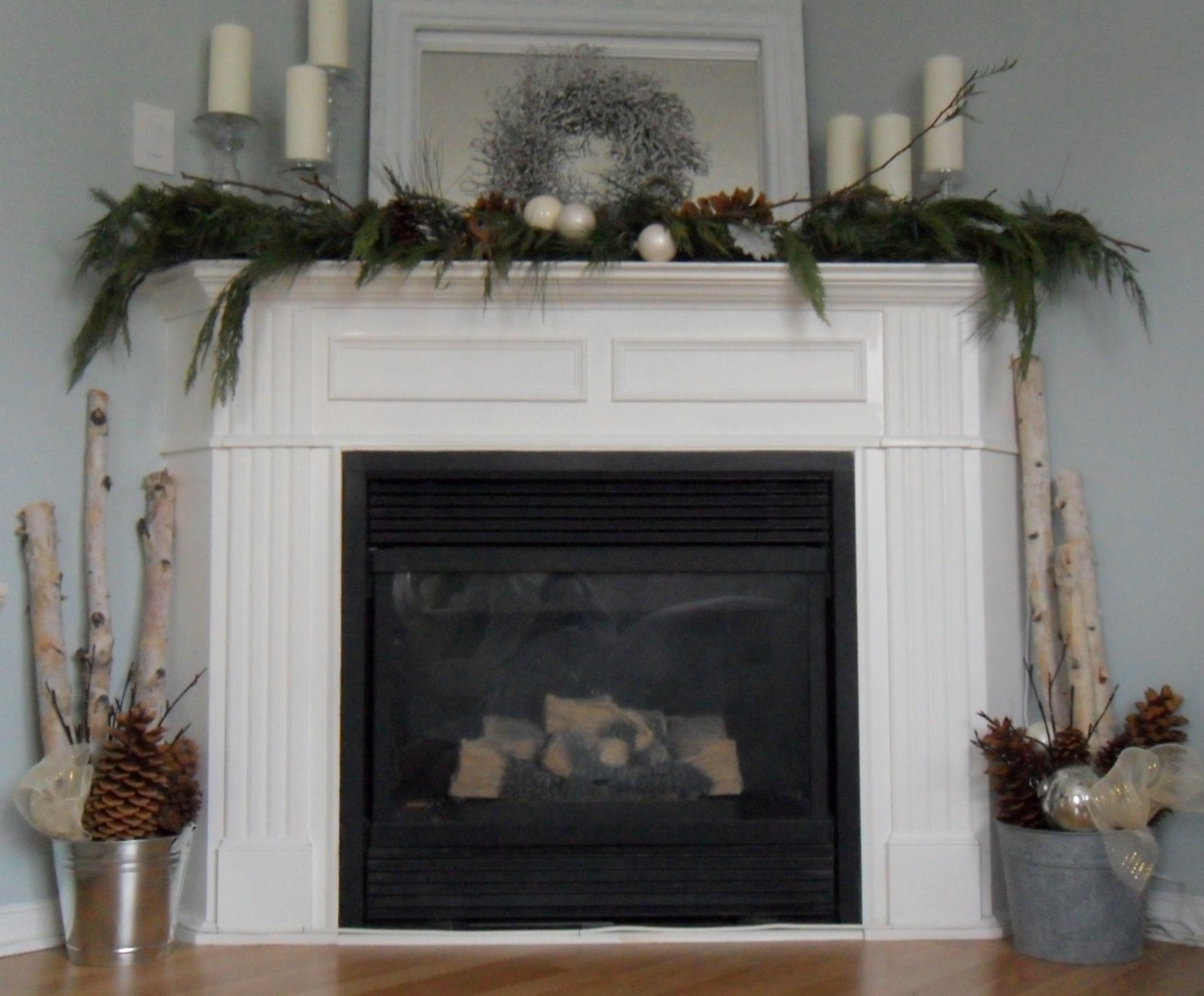 Restoration House: Christmas mantel