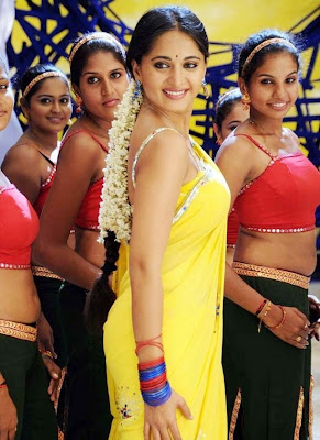 anushka sexy in yellow saree