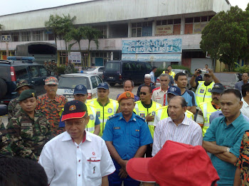 KSBK MENYAMBUT MENTERI DATO SRI MUSTAPHA MOHAMED MELAWAT MANGSA BANJIR