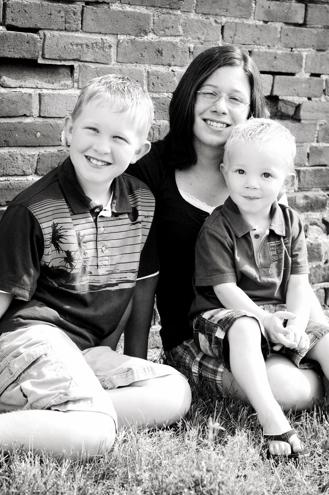 [DSC_0084+bw.jpg]