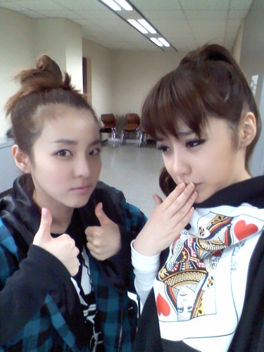 [dara091109.jpg]