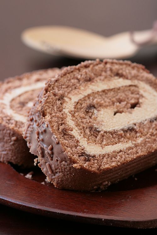 [choco+mocha+cake3.jpg]