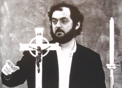 [stanley-kubrick-cross-1.jpg]