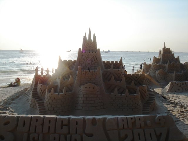 [Sandcastle.JPG]