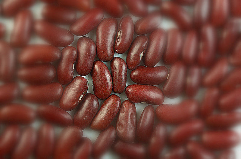 [800px-Kidney_beans.jpg]