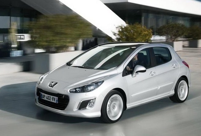 Peugeot is to debut a refreshed version of its 308 Hatchback CC convertible