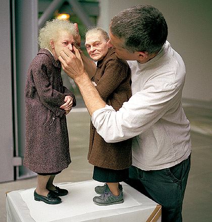 [sculptureofanoldcouple.jpg]