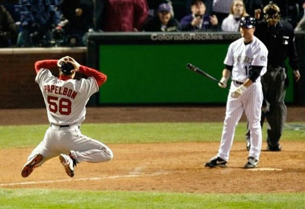 [funny-unusual-baseball-reactions-oops.jpg]