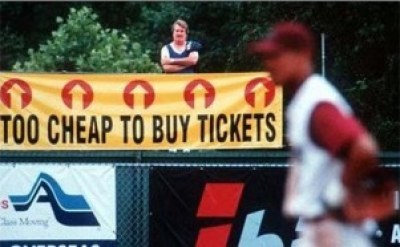 [100102-sports-signs-15.jpg]